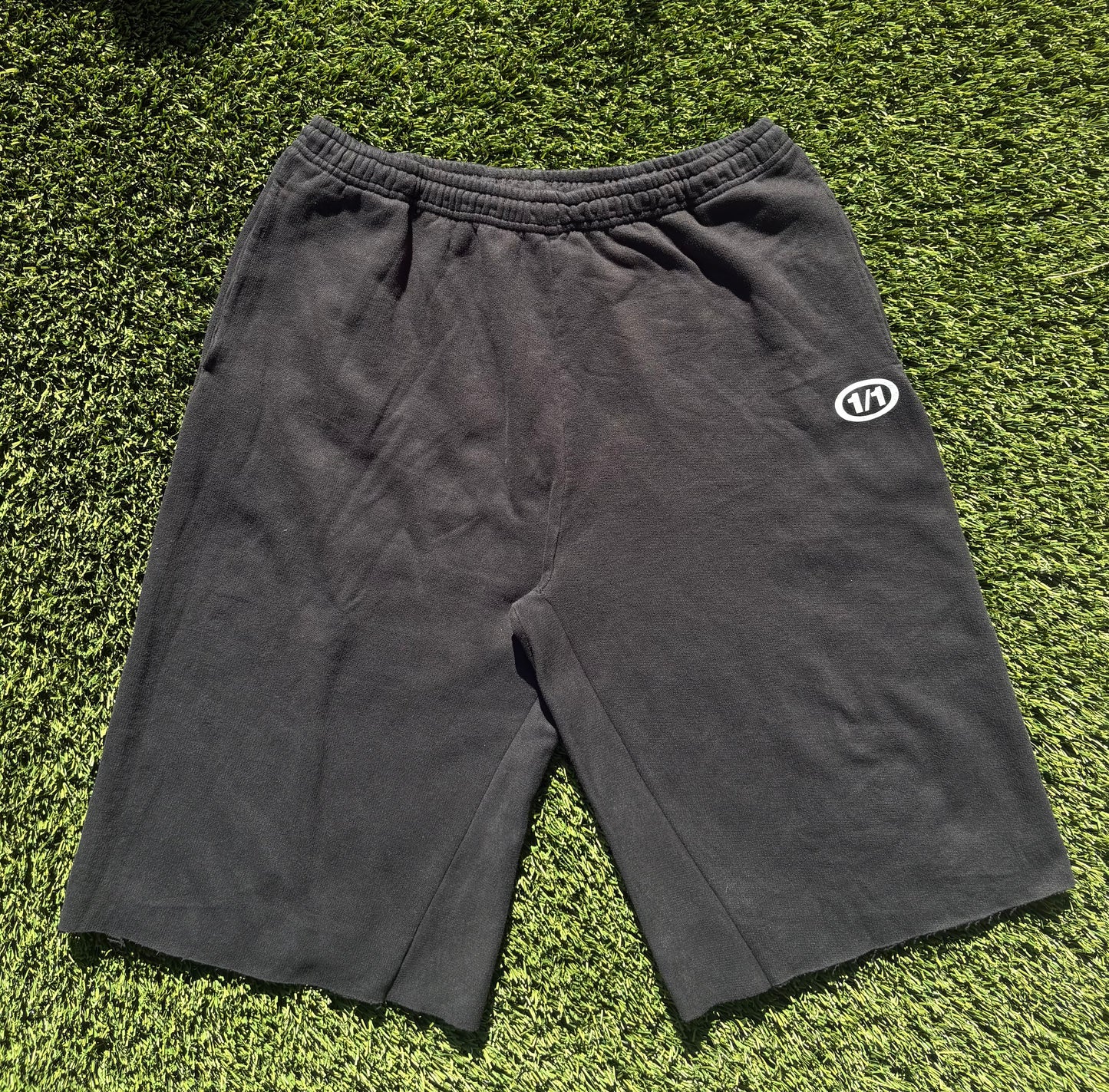 Black 3/4 sworts