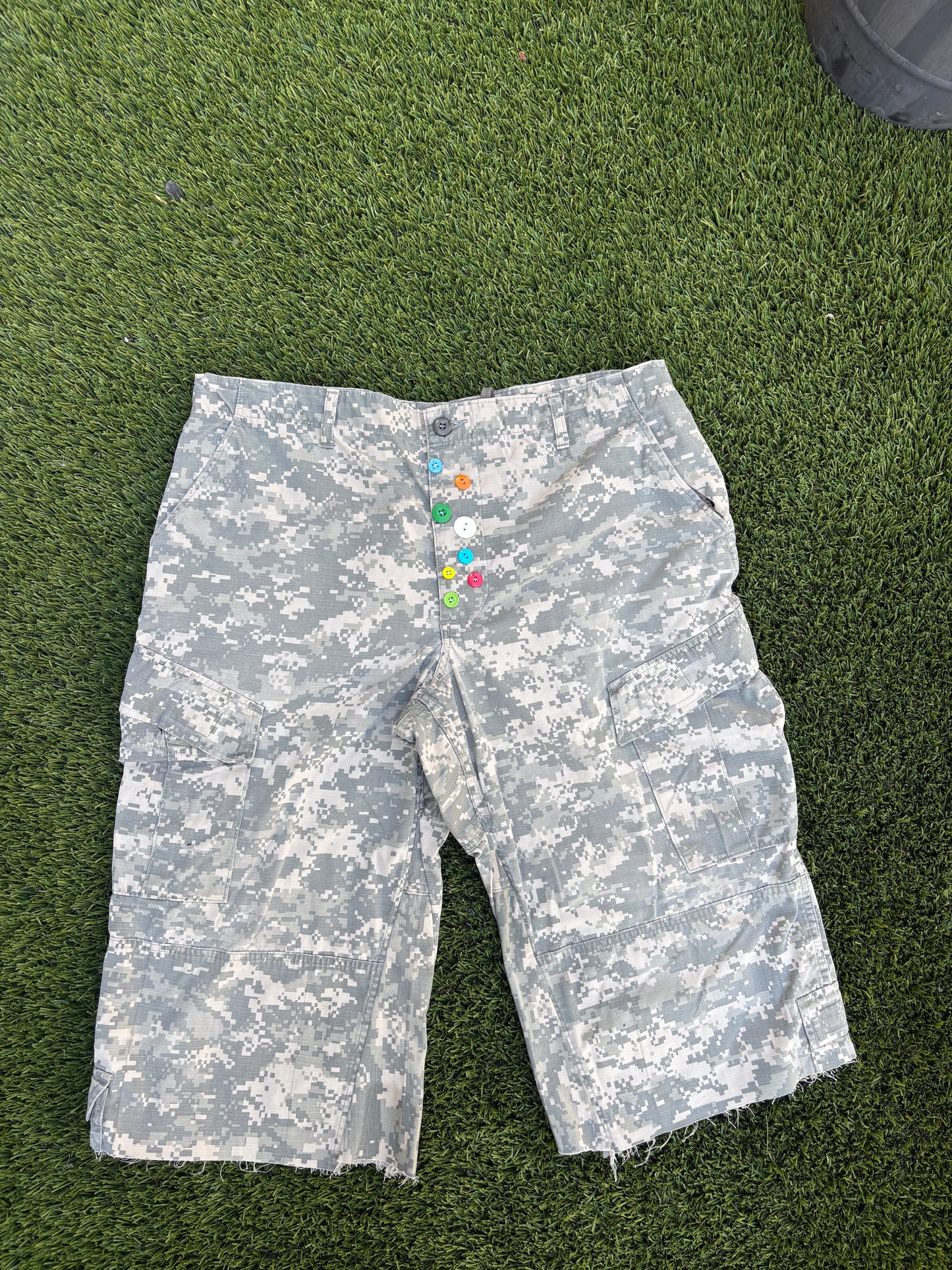 1/1 Digi Camo shorts