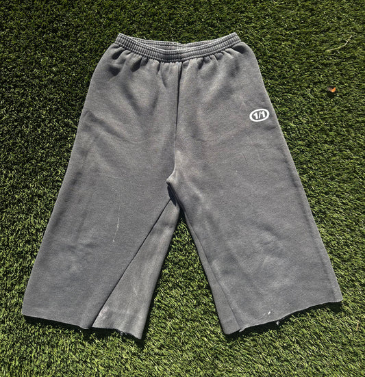 Dark grey 3/4 sworts