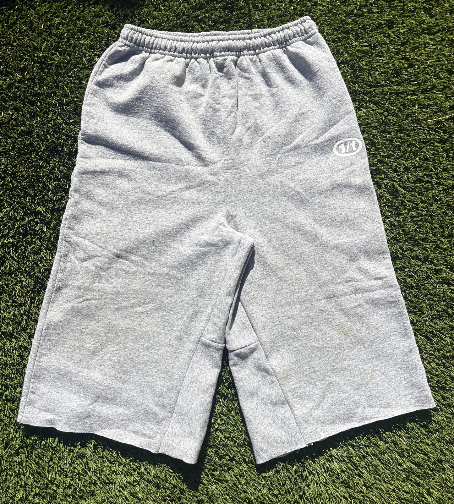 Light Grey 3/4 sworts